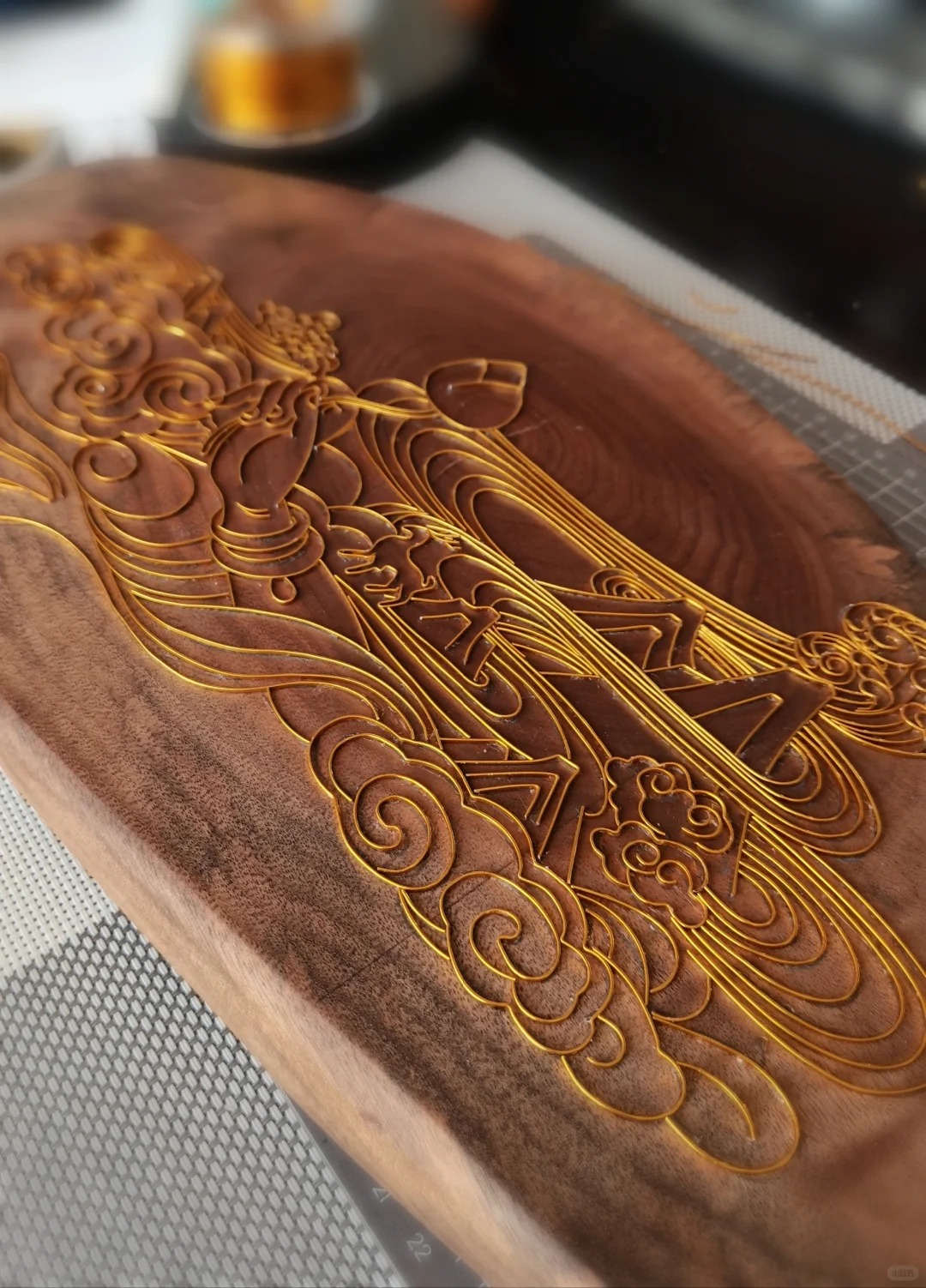 茉澜：掐丝珐琅彩画丨云山雾绕，佛手莲花